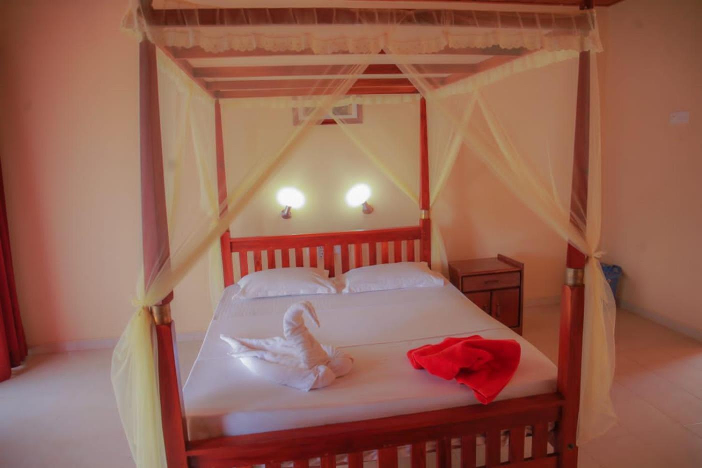 Rainforest Lodge, Deniyaya Singheraja エクステリア 写真