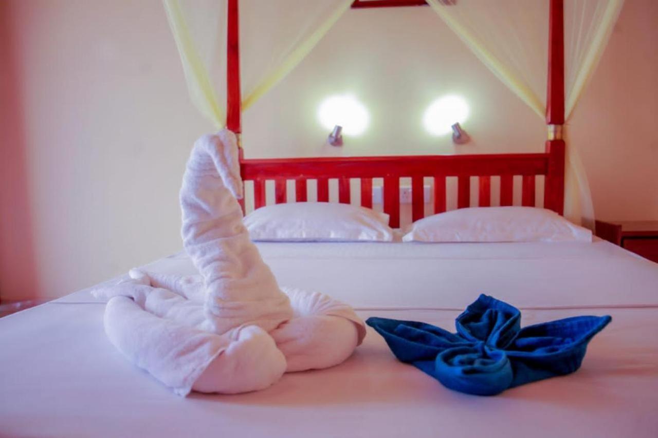 Rainforest Lodge, Deniyaya Singheraja エクステリア 写真