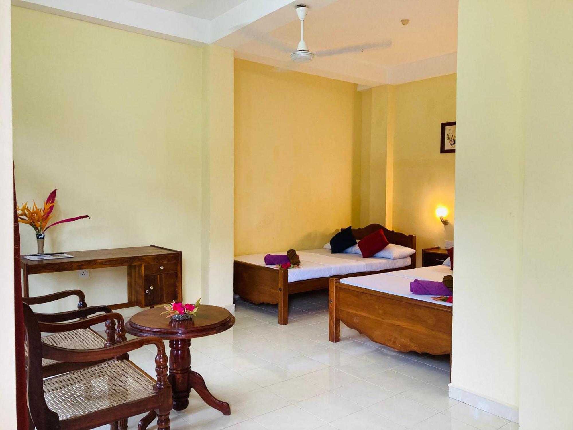 Rainforest Lodge, Deniyaya Singheraja エクステリア 写真