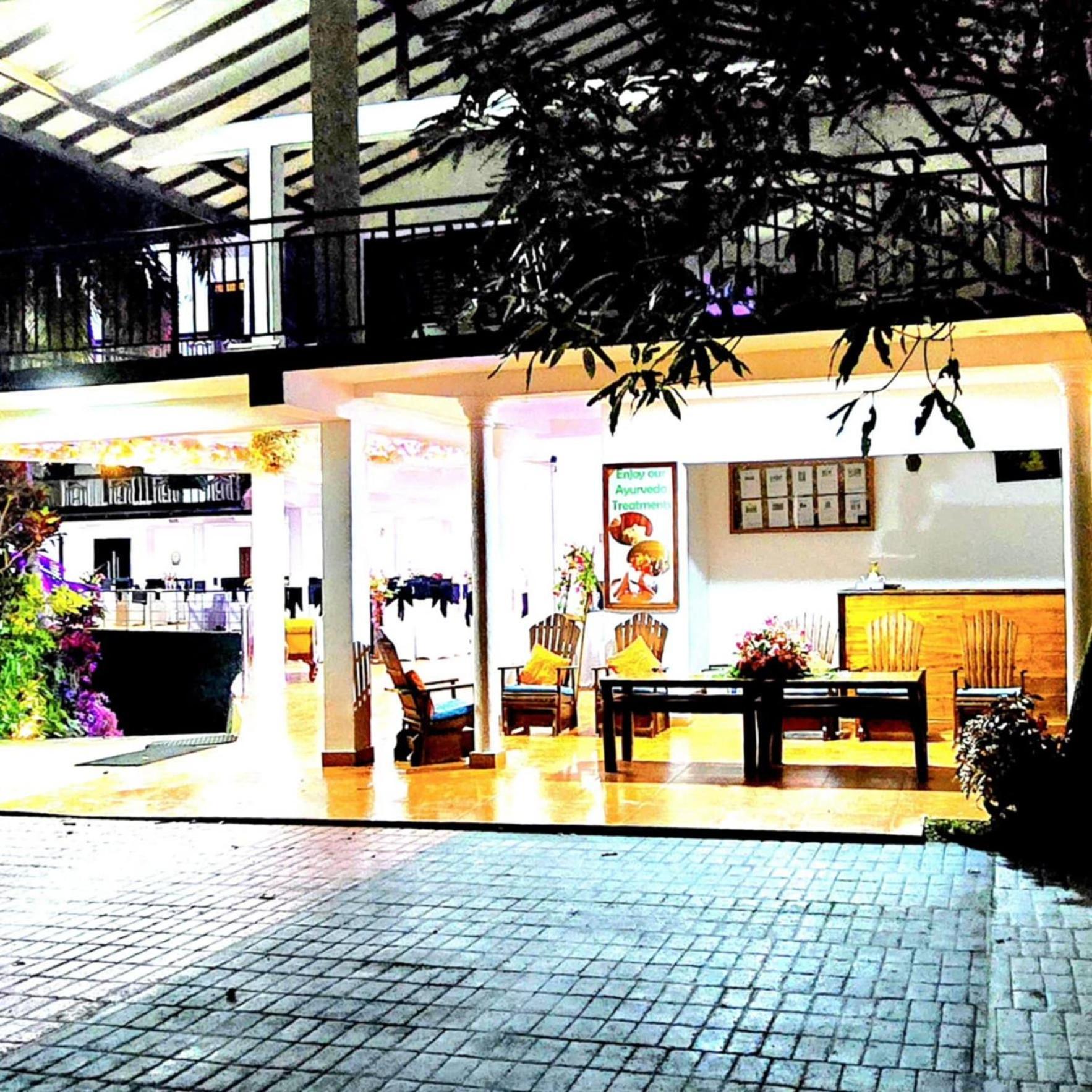 Rainforest Lodge, Deniyaya Singheraja エクステリア 写真
